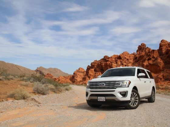 Simulateur d'assurance auto : comparez les offres en un clin d'œil et choisissez la couverture idéale pour votre véhicule. Obtenez votre devis gratuit dès maintenant.