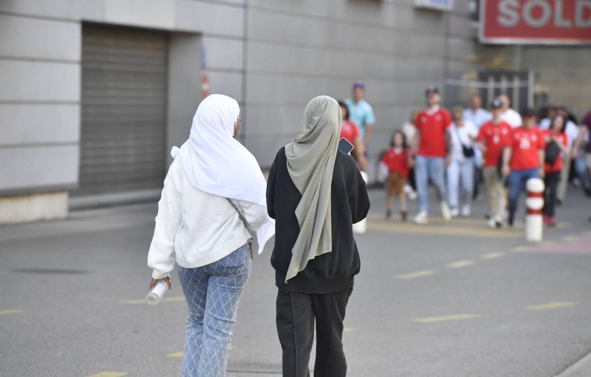 port du voile mineures