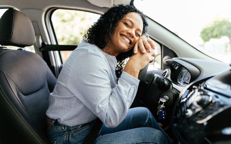 Assurance auto augmentation : découvrez les raisons de cette hausse et comment y faire face. Informez-vous et optimisez vos dépenses dès maintenant.