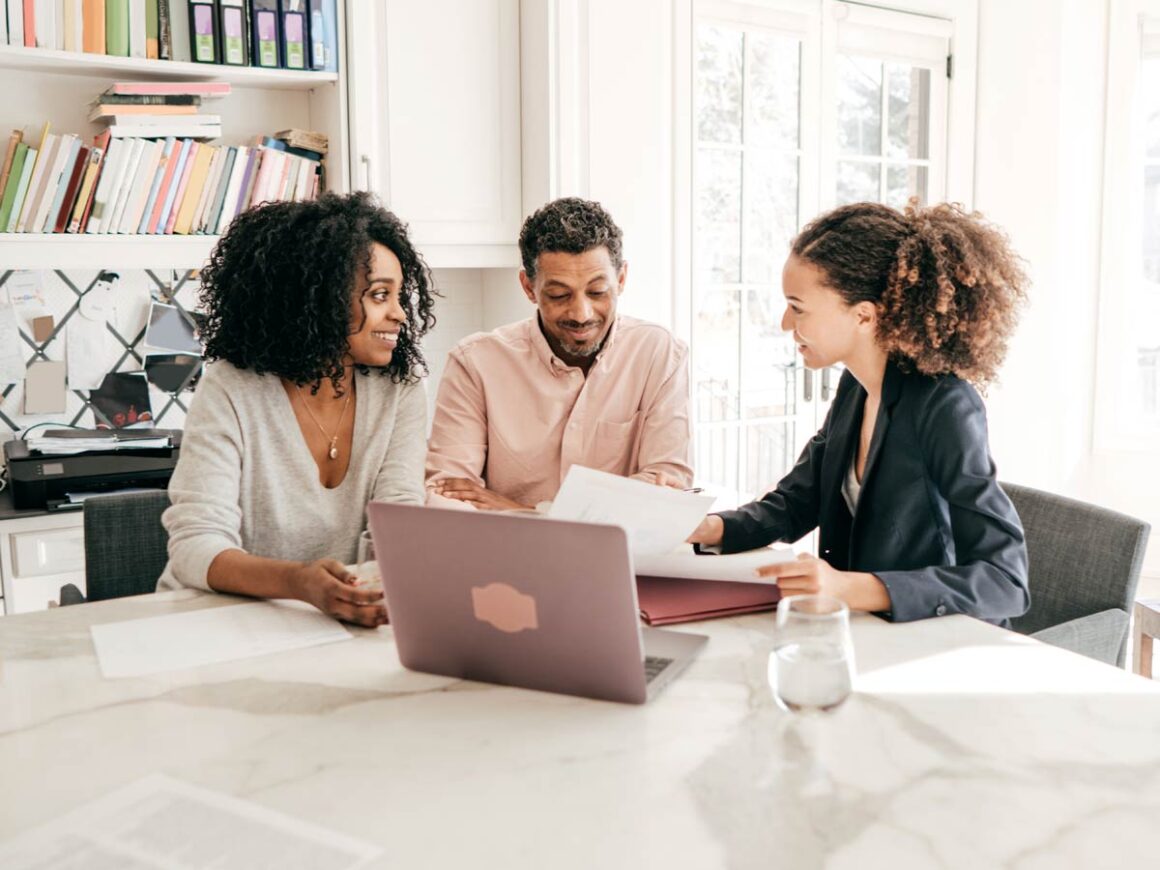 Assurance auto calcul vous aide à comparer les tarifs rapidement. Trouvez la meilleure offre pour votre véhicule et économisez. Obtenez votre devis gratuit !