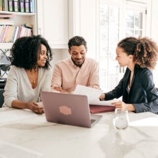 Assurance auto calcul vous aide à comparer les tarifs rapidement. Trouvez la meilleure offre pour votre véhicule et économisez. Obtenez votre devis gratuit !