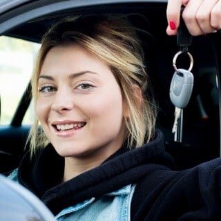 Assurance auto devis jeune conducteur rapide et économique, comparez les offres et trouvez la meilleure couverture pour votre budget. Obtenez votre devis maintenant.