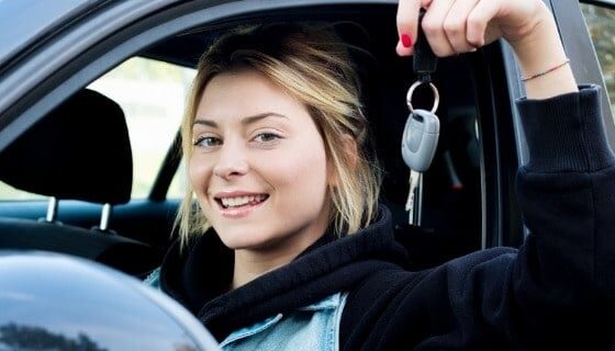 Assurance auto devis jeune conducteur rapide et économique, comparez les offres et trouvez la meilleure couverture pour votre budget. Obtenez votre devis maintenant.