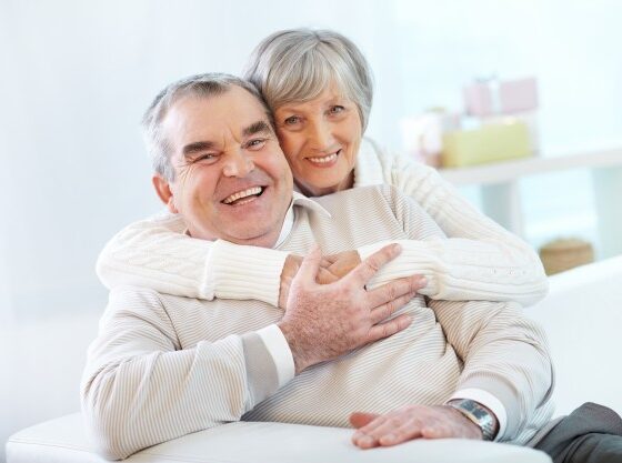 Mutuelle santé seniors pas cher : découvrez des solutions adaptées pour réduire vos dépenses de santé. Comparez et choisissez votre couverture dès maintenant.