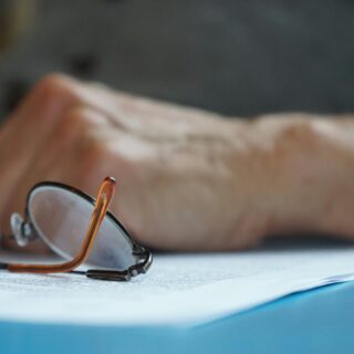 Abattement assurance vie : découvrez comment optimiser vos avantages fiscaux et protéger votre patrimoine. Agissez maintenant pour sécuriser votre avenir.