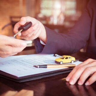 Assurance auto résiliation délai : découvrez les étapes, les délais et vos droits pour résilier votre contrat facilement. Informez-vous et agissez dès maintenant !