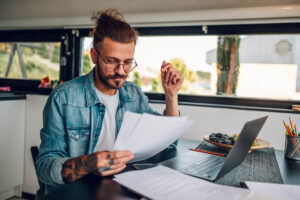 Comment résilier ma mutuelle santé en 3 étapes simples. Suivez notre guide pratique pour faciliter votre démarche. Découvrez nos conseils et agissez dès maintenant.