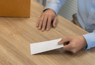 Modèle de lettre de résiliation de mutuelle santé : téléchargez notre guide pratique pour faciliter vos démarches et économiser dès aujourd'hui.