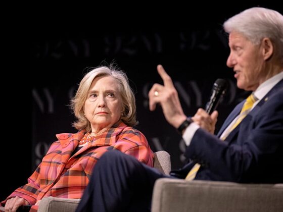 Clinton témoignages Epstein