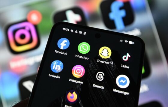 interdiction réseaux sociaux mineurs