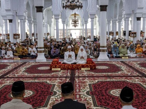 mariages jeunes Indonésiens