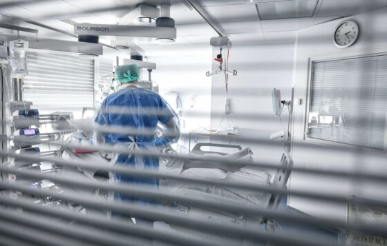 patient refuse quitter hôpital