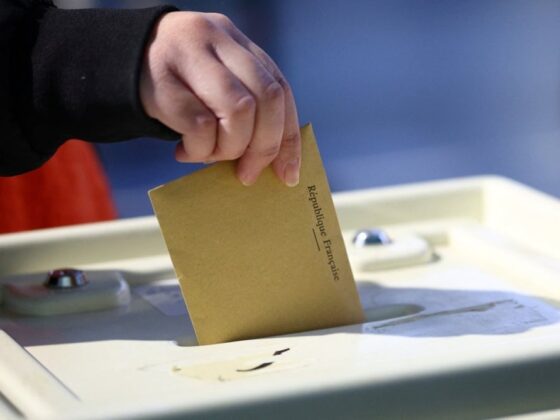 rapport à l'entreprise