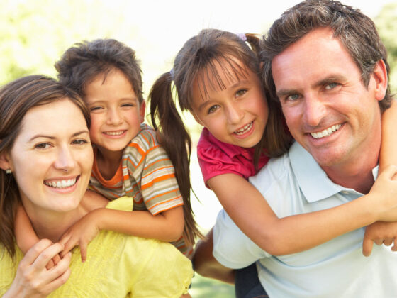 Assurance obsèques : garantissez l'avenir de vos proches en choisissant une couverture adaptée. Anticipez sereinement et assurez-leur une paix d'esprit.