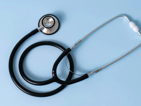 Changement de mutuelle santé : découvrez les critères essentiels pour choisir la meilleure option. Ne tardez plus, prenez une décision éclairée dès aujourd'hui.