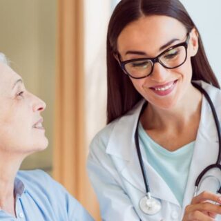 Courtier mutuelle santé senior, trouvez les meilleures offres pour vos soins. Comparez et économisez sur votre mutuelle santé dès maintenant !