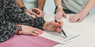 Assurance rachat de credit : tarifs, garanties et critères essentiels pour bien choisir. Analyse et conseils pratiques pour optimiser votre protection en 2026.